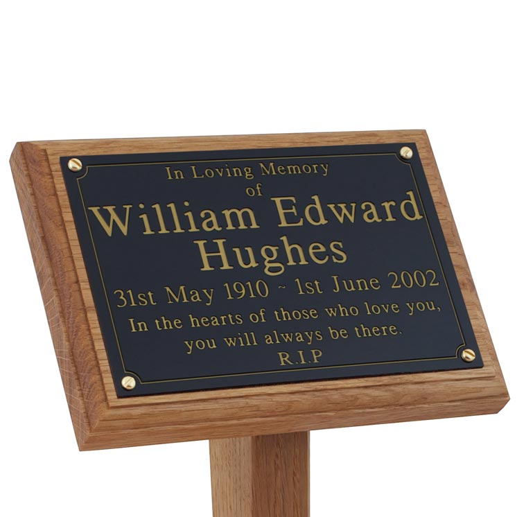 8" x 5" memorial oak ground stake with black plaque and gold text