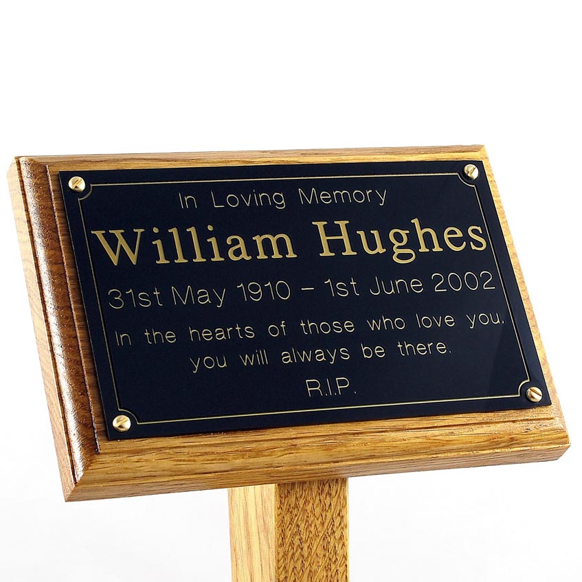 8" x 5" memorial oak ground stake with black plaque and gold text