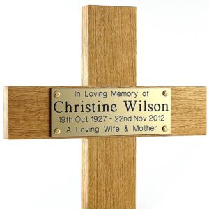 17 inch memorial plaque with gold plaque and black text, oak - close-up
