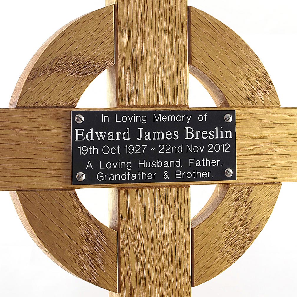 26 inch celtic cross with black plaque and white text - close-up