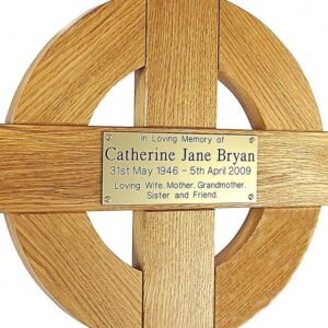 48 inch celtic cross with gold plaque, oak - close-up