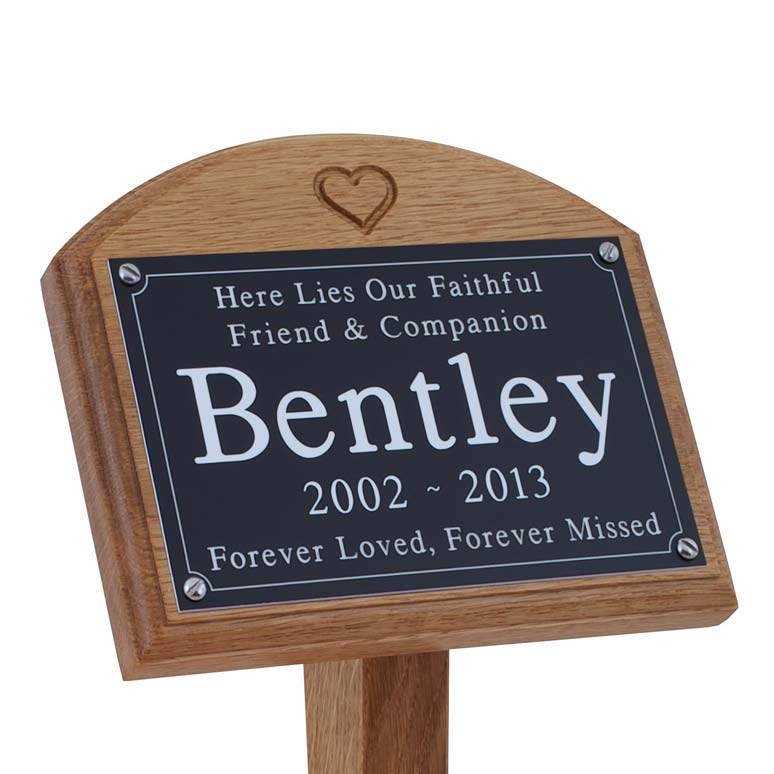 7x5 oak memorial pet ground stake with black plaque, white text , carved heart
