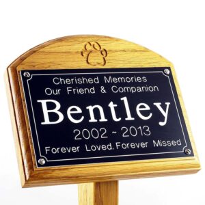 7x5 oak memorial pet ground stake with black plaque, white txt, carved paw print, sans-serif