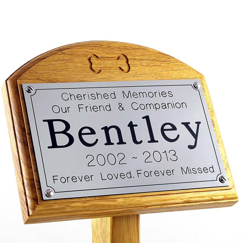 7x5 oak memoriakl pet ground stake with silver plaque, carved bone and sans-serif font