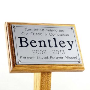 7x5 oak memorial pet ground stake with silver plaque, sans-serif